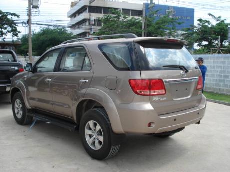 new and used Toyota Fortuner - Hilux Vigo based SUV at Thailand's and Dubai's top new and used Toyota Vigo and Toyota Fortuner dealer Soni Motors