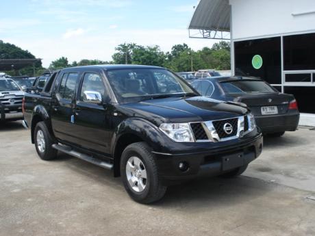 Images (Pics) of new and used Double Cab Nissan Navara from Thailand's and Dubai's top new and used Nissan Navara Single, Extra and Double Cab dealer and exporter Soni Motors